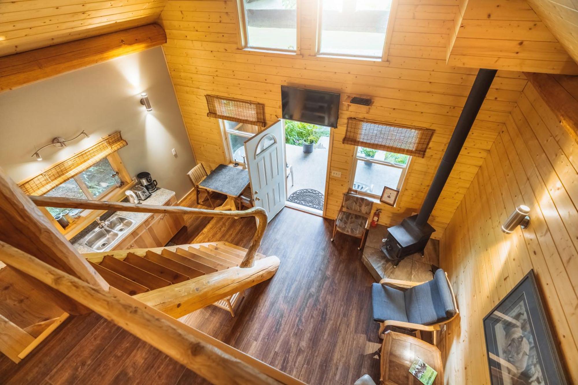 Bella Coola Grizzly Tours And Resort Hagensborg Exterior foto