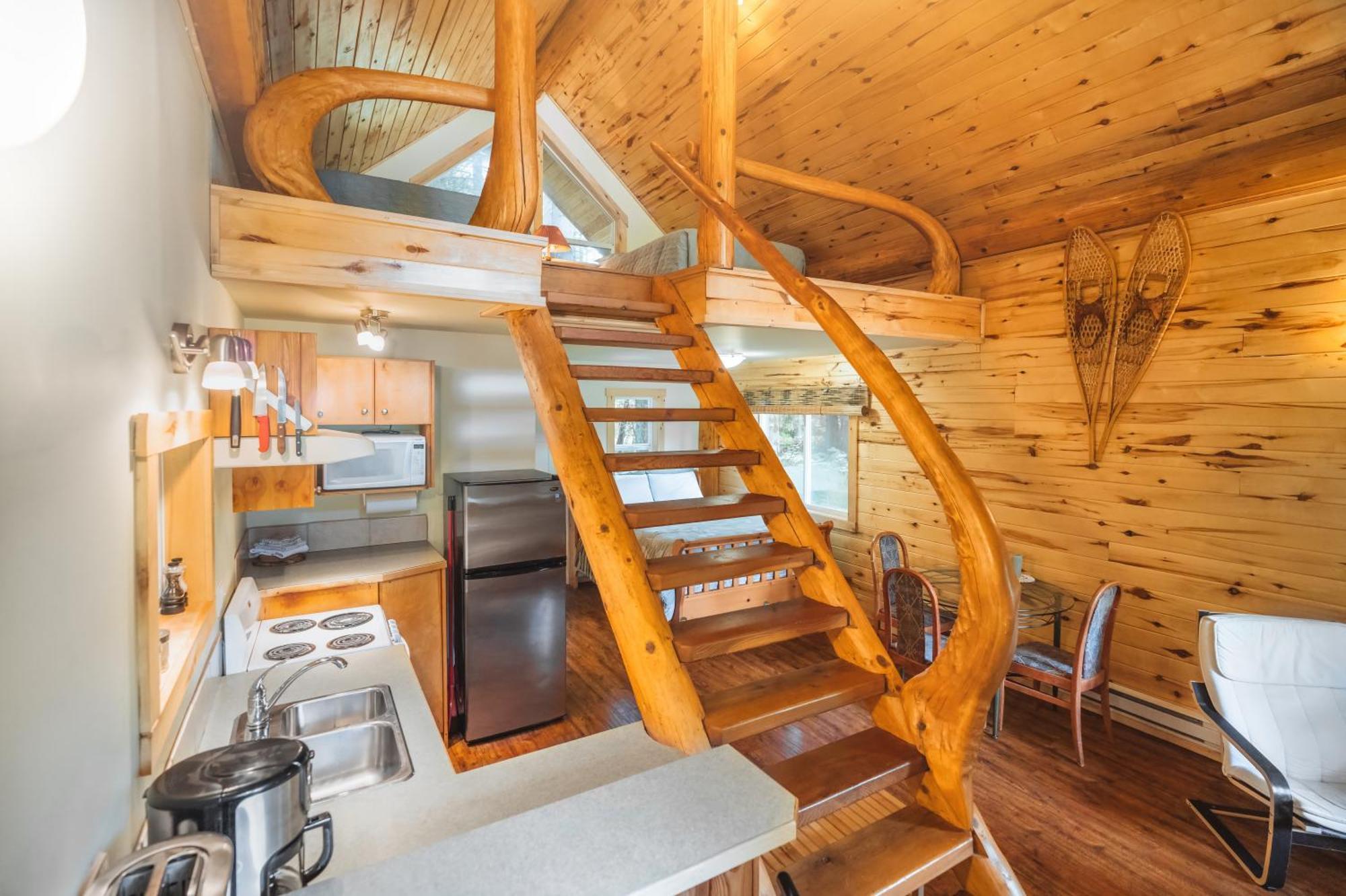 Bella Coola Grizzly Tours And Resort Hagensborg Exterior foto