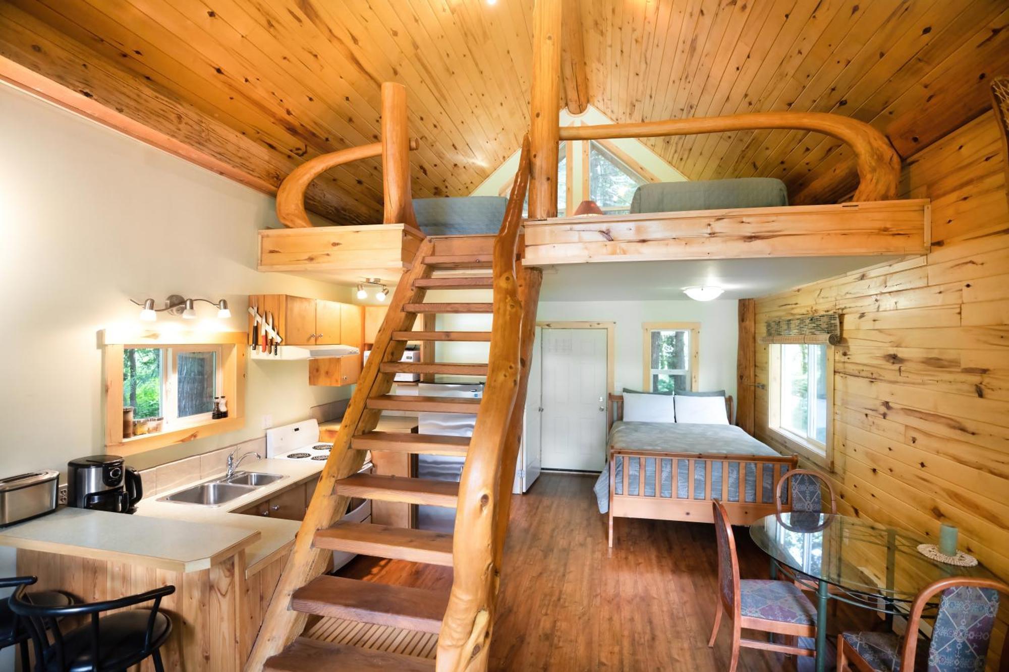 Bella Coola Grizzly Tours And Resort Hagensborg Exterior foto