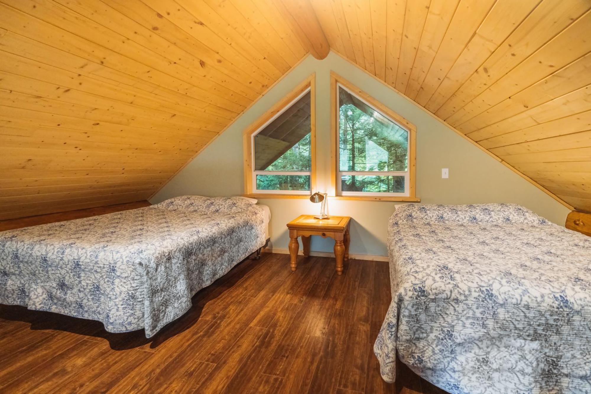 Bella Coola Grizzly Tours And Resort Hagensborg Exterior foto