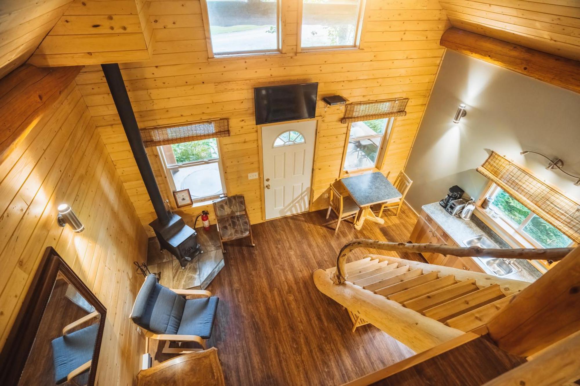 Bella Coola Grizzly Tours And Resort Hagensborg Exterior foto