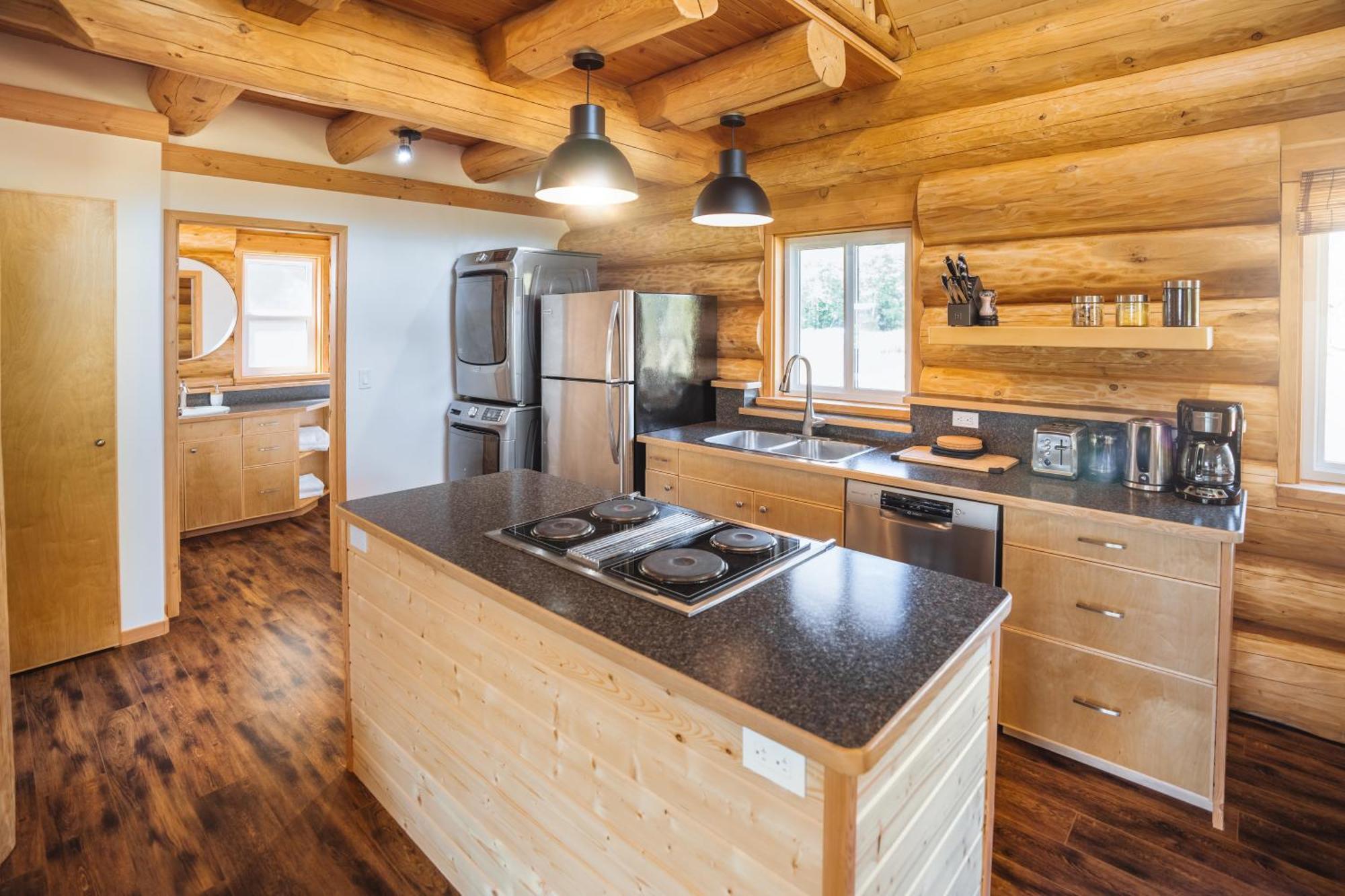 Bella Coola Grizzly Tours And Resort Hagensborg Exterior foto
