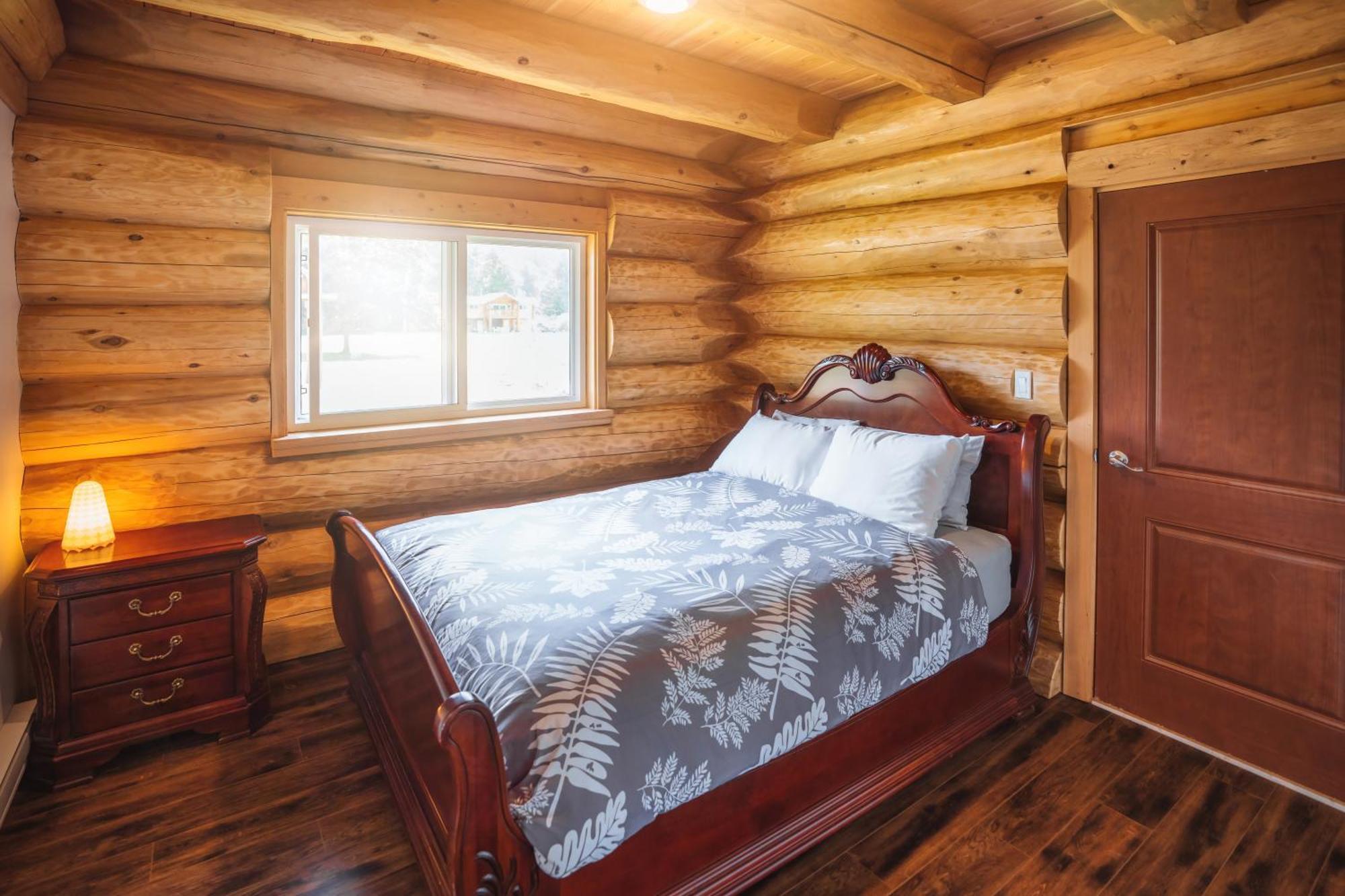 Bella Coola Grizzly Tours And Resort Hagensborg Exterior foto